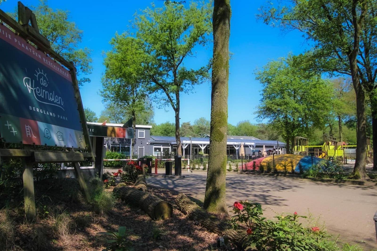 Wood Cabin 4 Personen Baarle-Nassau Exterior foto